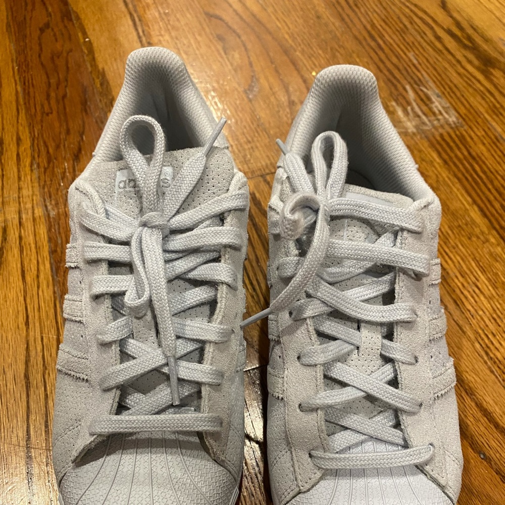 Grey Suede Adidas Superstars Sneakers - Men’s/Kid’s Size 6 / Women’s Size 7.5 - Picture 2 of 5